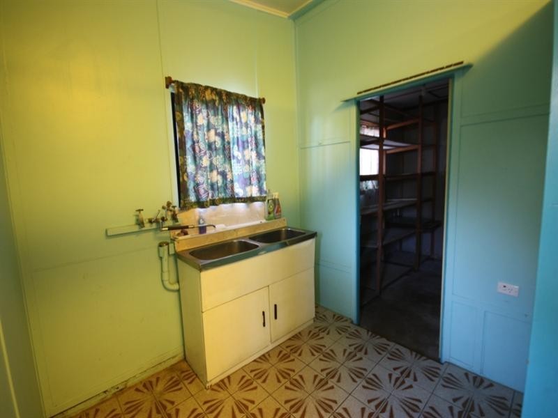 4 Burke Street, Brandon QLD 4808