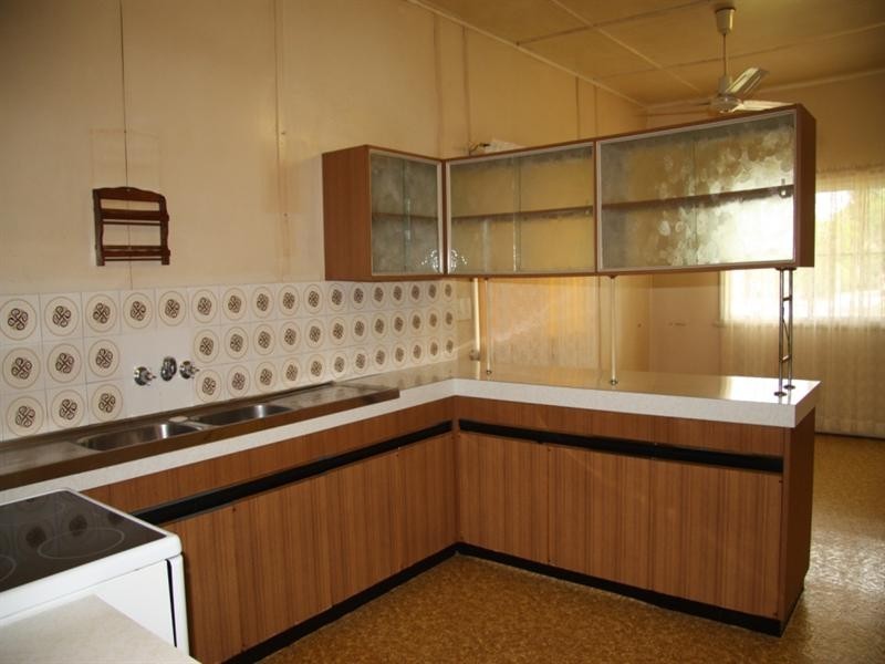 17 Ann Street, Ayr QLD 4807