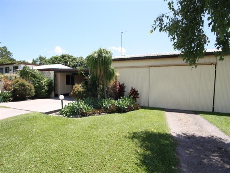 165 Eleventh Avenue, Home Hill QLD 4806