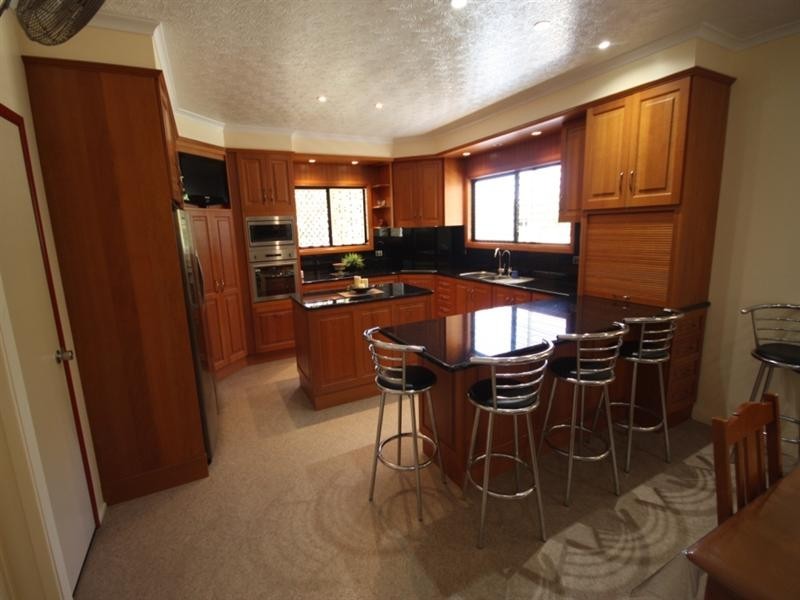 165 Eleventh Avenue, Home Hill QLD 4806