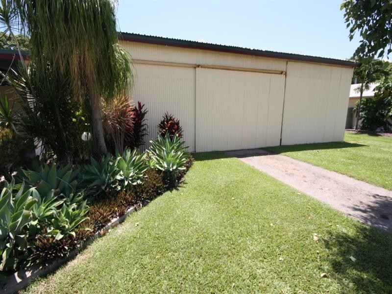 165 Eleventh Avenue, Home Hill QLD 4806