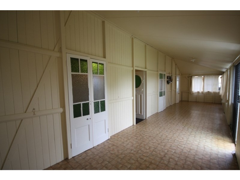 2 Eighth Street, Home Hill QLD 4806