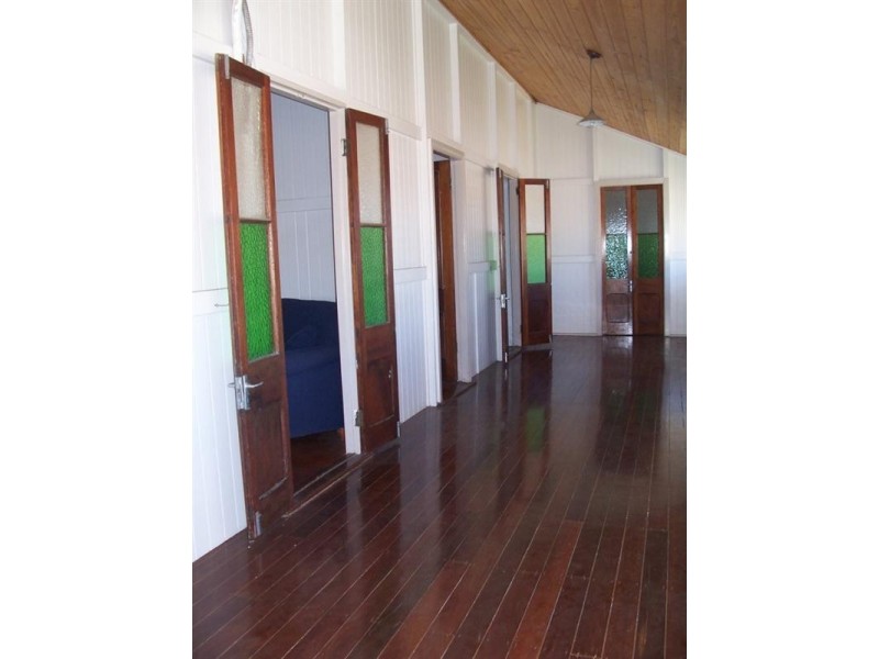 6 Fifth Street, Home Hill QLD 4806