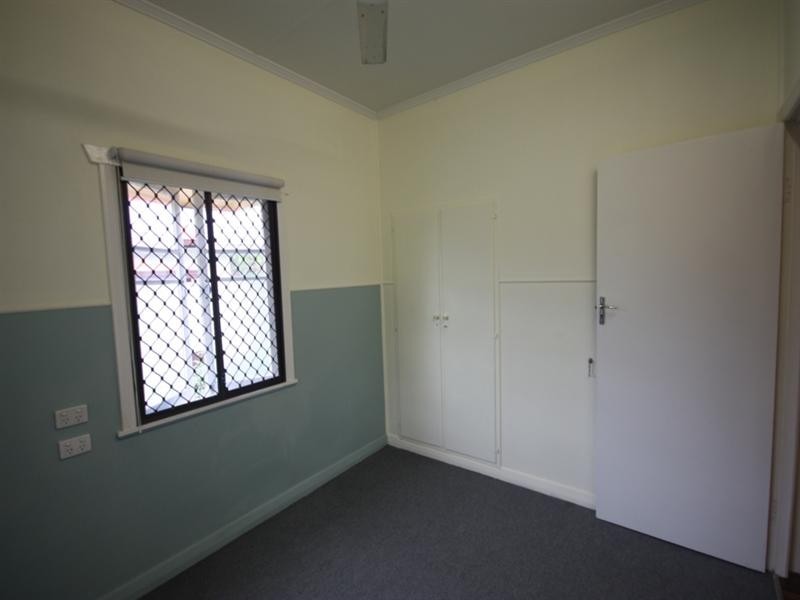 88 Tenth Street, Home Hill QLD 4806