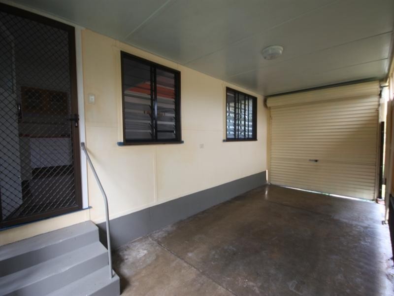 88 Tenth Street, Home Hill QLD 4806