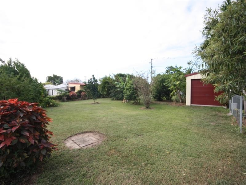 88 Tenth Street, Home Hill QLD 4806