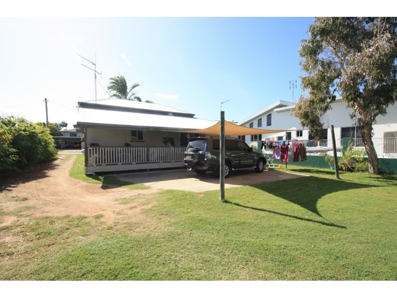 38 Topton Street, Alva QLD 4807