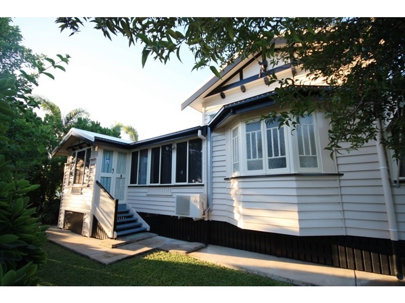 94 Young Street, Ayr QLD 4807