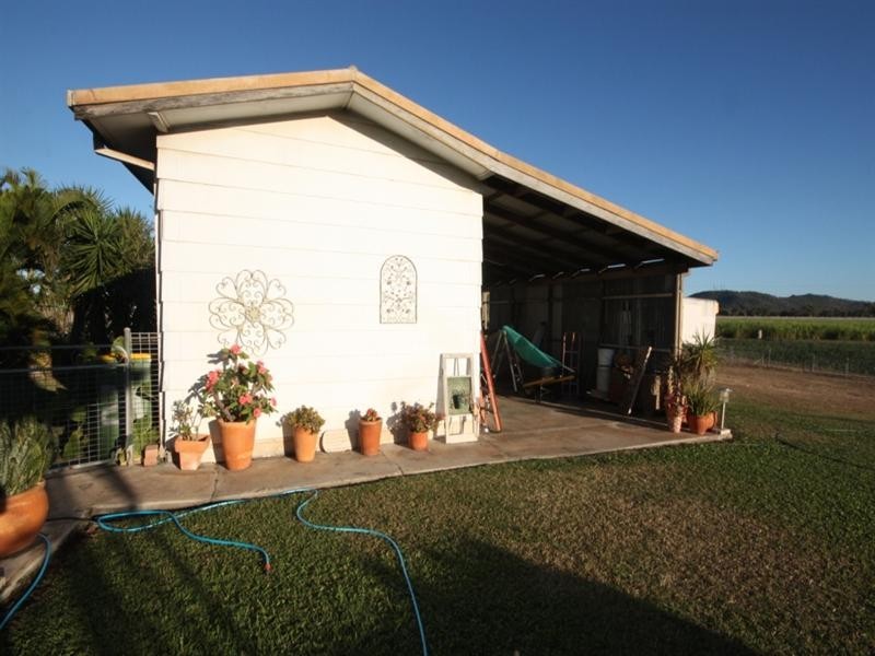 21 Waterview Road, Airville QLD 4807