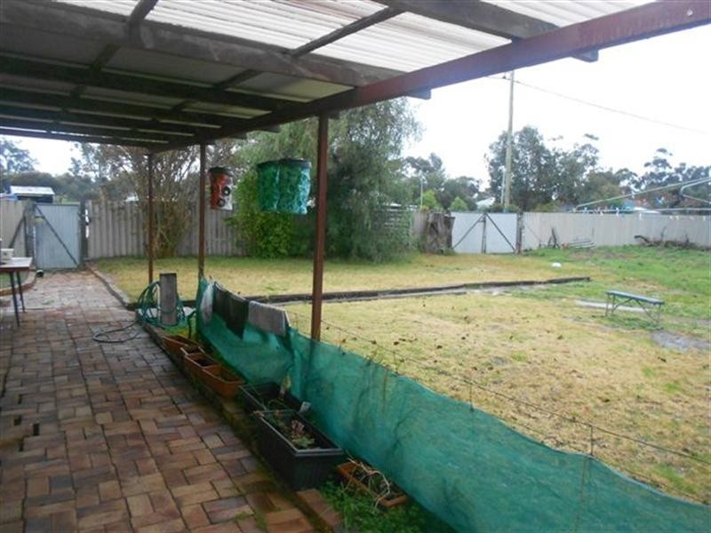 60 Annie Street, Katanning WA 6317