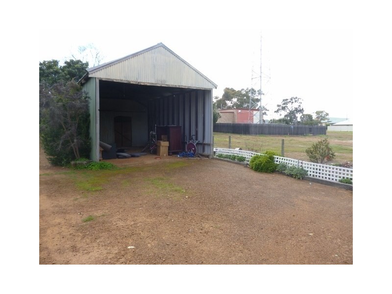 49 Harvey Street, Dumbleyung WA 6350