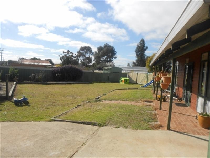 1 Beaufort Street, Katanning WA 6317