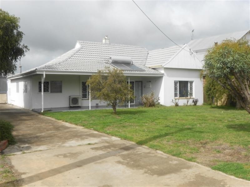 95 Avon Street, Katanning WA 6317
