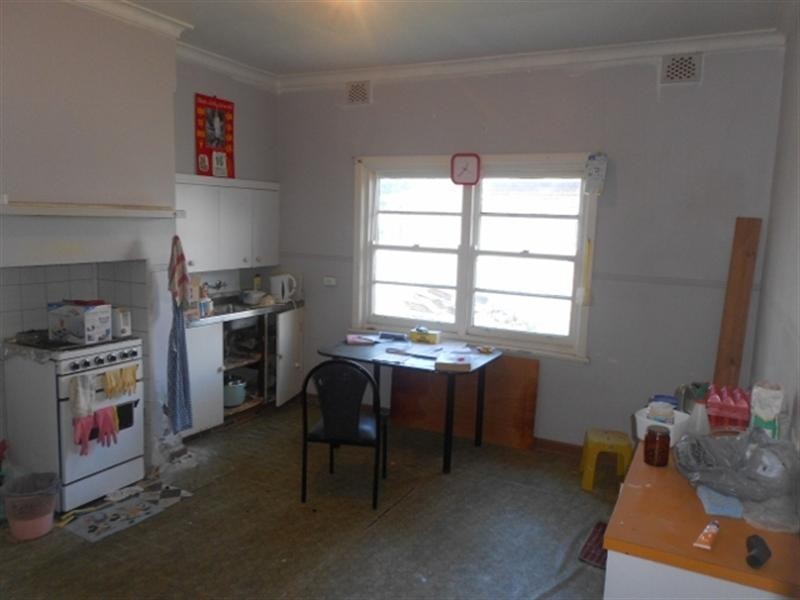 64 Carew Street, Katanning WA 6317