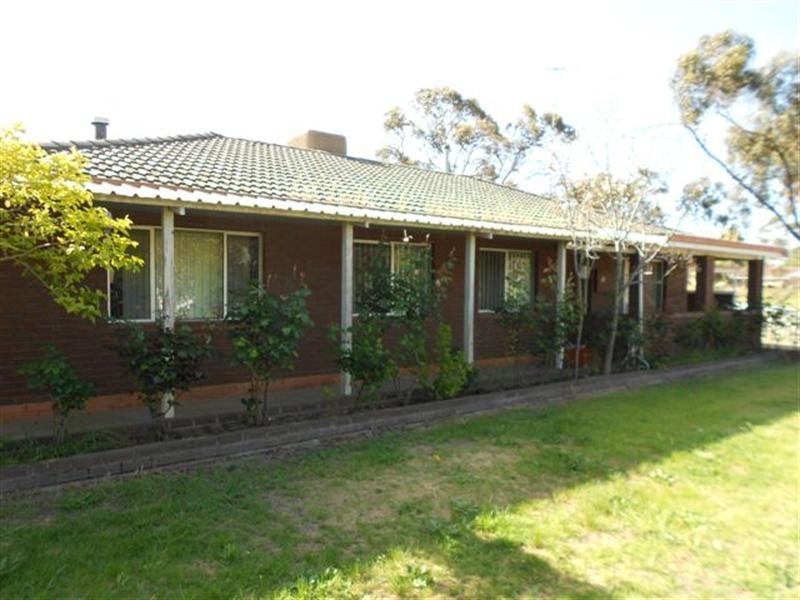 64 Bokarup Street, Katanning WA 6317