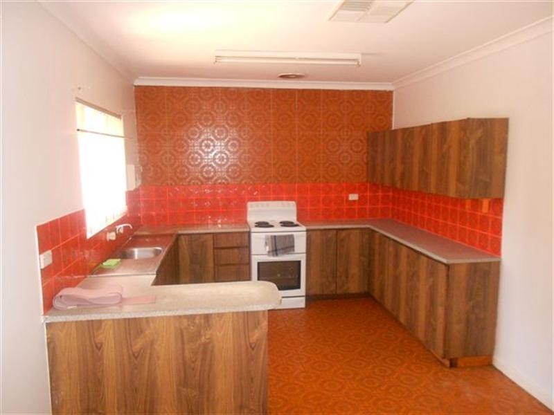 64 Bokarup Street, Katanning WA 6317