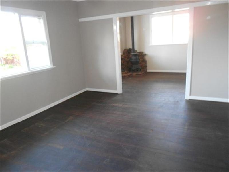 49 Harvey Street, Dumbleyung WA 6350