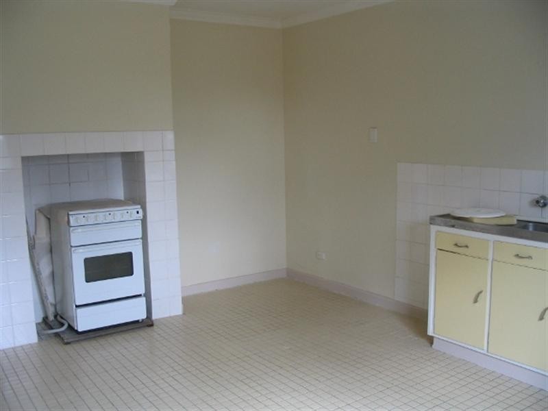 25 Clarence Street, Katanning WA 6317