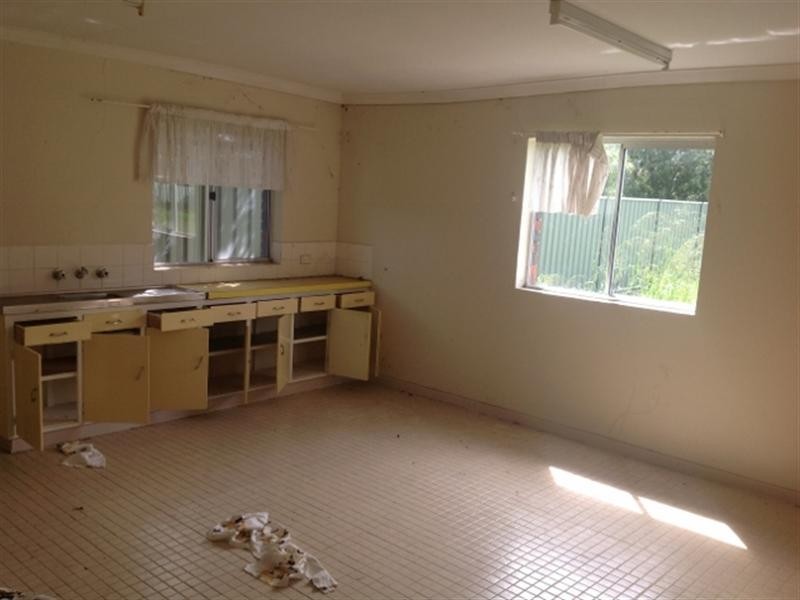 25 Clarence Street, Katanning WA 6317