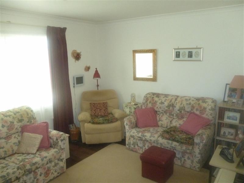 74 Rogers Avenue, Katanning WA 6317