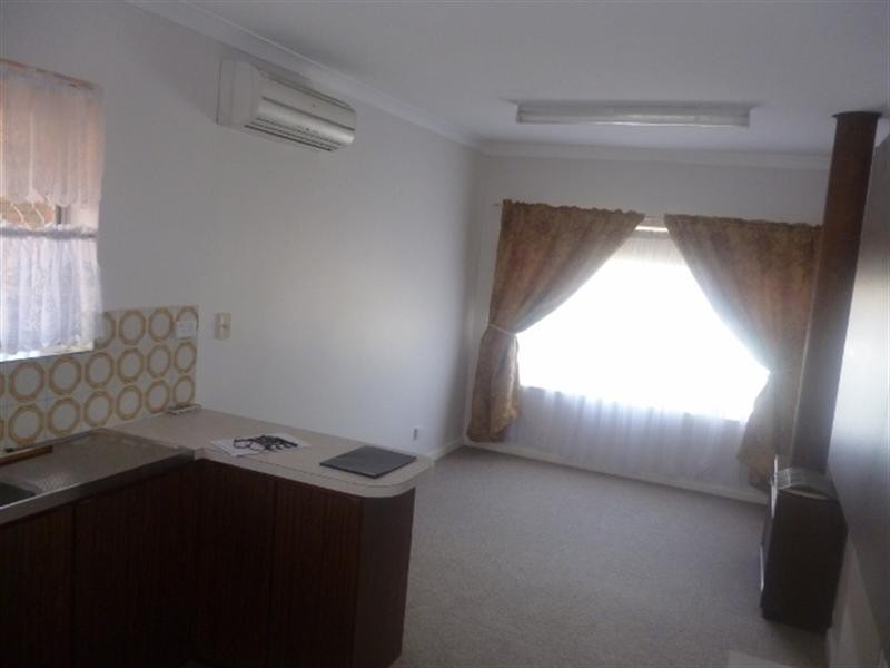 16 Hakea Place, Katanning WA 6317