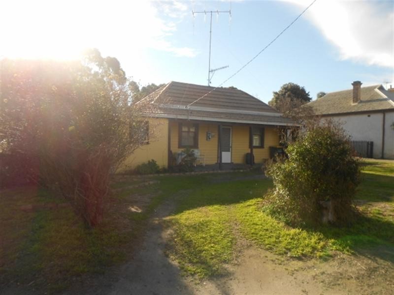 60 Annie Street, Katanning WA 6317