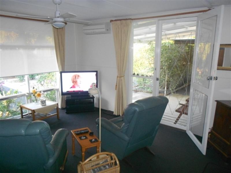 17 Carlton Street, Woodanilling WA 6316