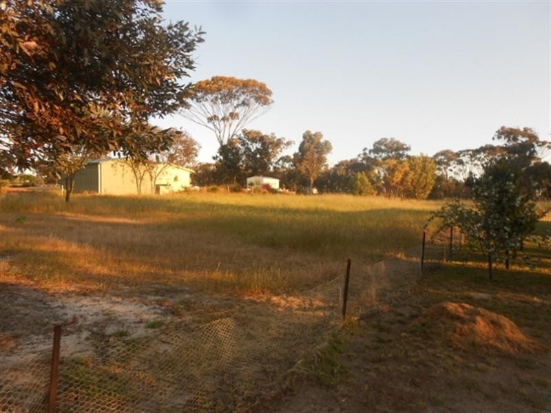 17 Carlton Street, Woodanilling WA 6316