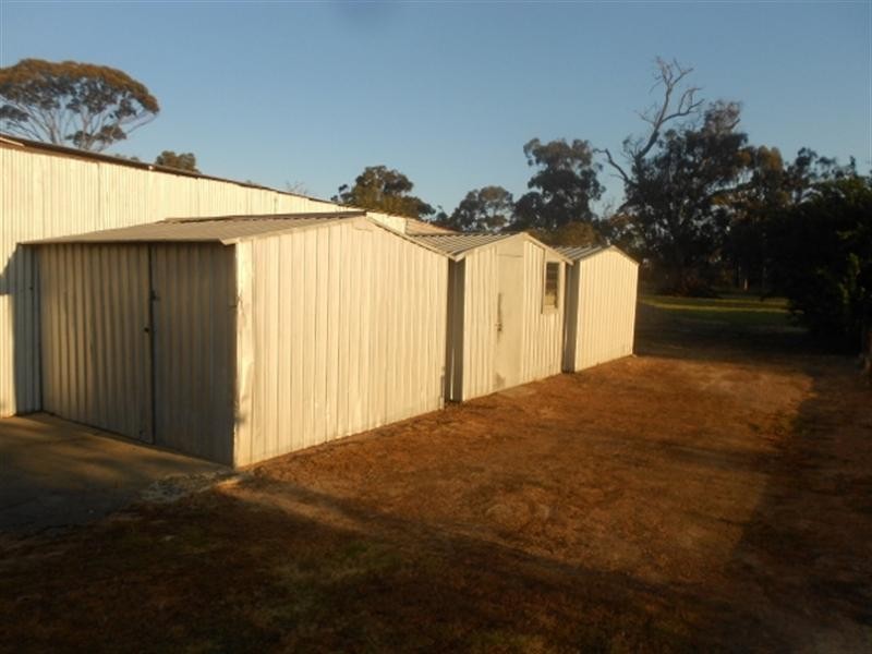 17 Carlton Street, Woodanilling WA 6316