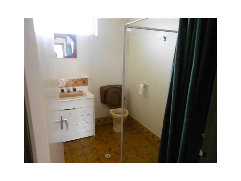 Unit 4/21 Braeside Road, Katanning WA 6317