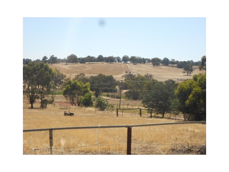 350 Station Street, Muradup WA 6394