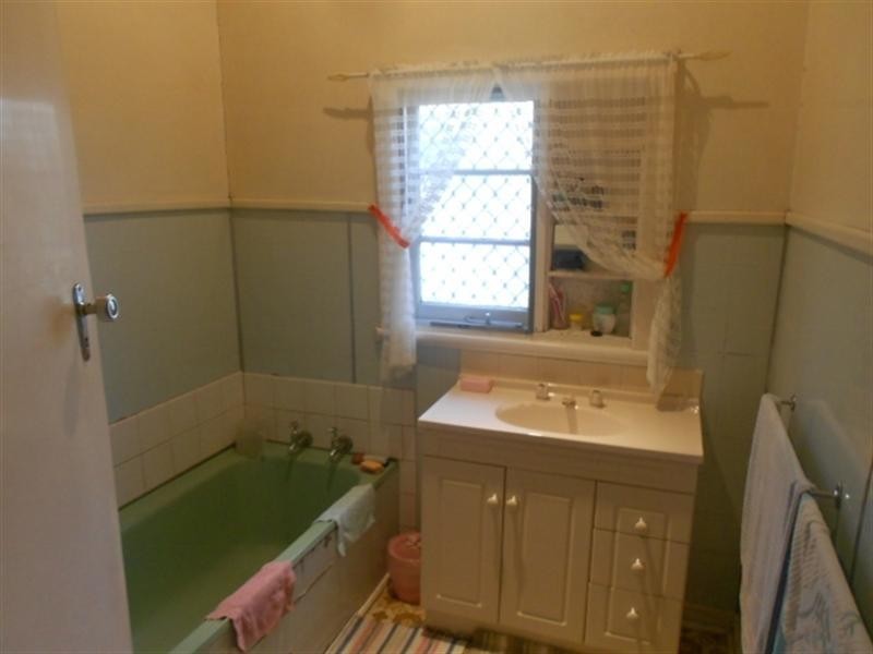 102 Adam Street, Katanning WA 6317