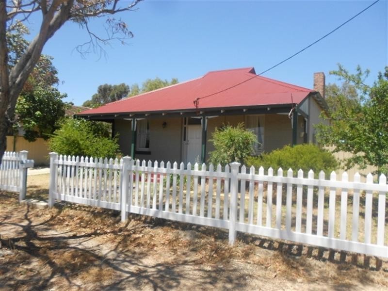 71 Richardson Street, Katanning WA 6317