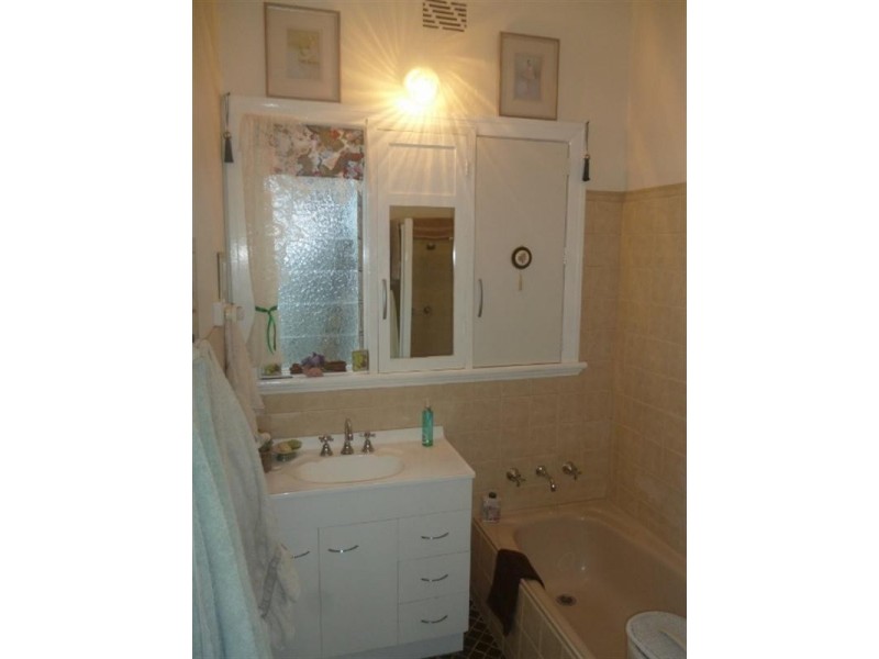 8 Forrest Street, Katanning WA 6317