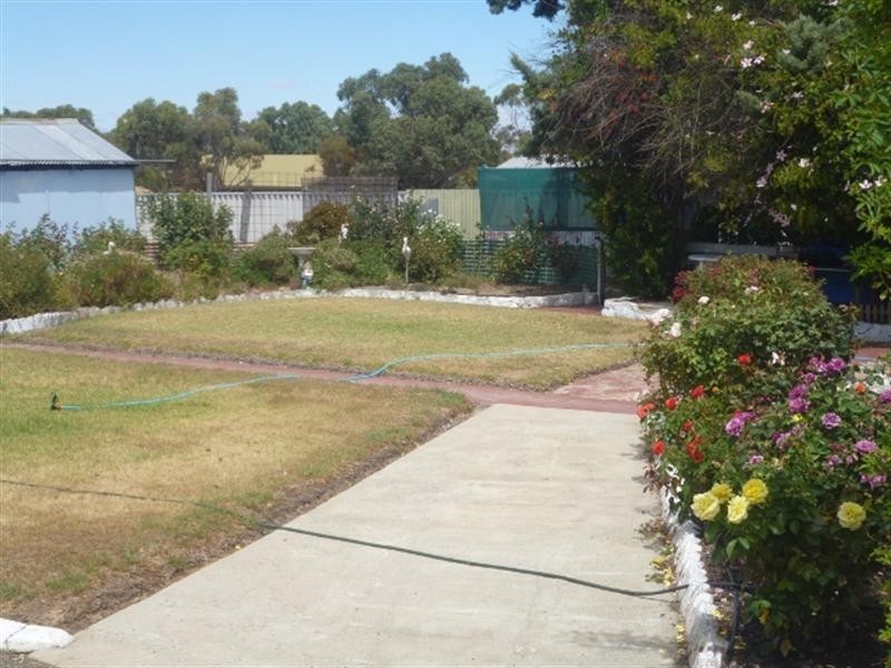 31 Amber Street, Katanning WA 6317