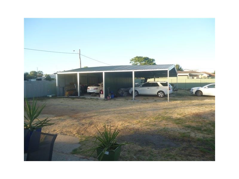 37 Moojebing Road, Katanning WA 6317