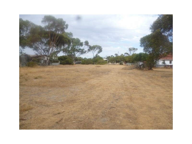 5 Harris Street, Katanning WA 6317