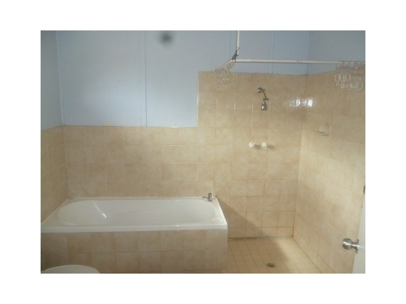 5 Harris Street, Katanning WA 6317