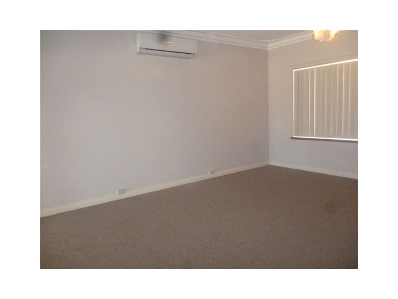 17 Aberdeen Street, Katanning WA 6317