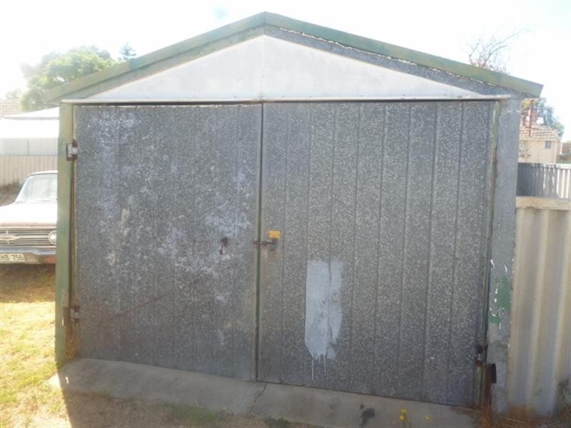 13 Bowden Terrace, Katanning WA 6317