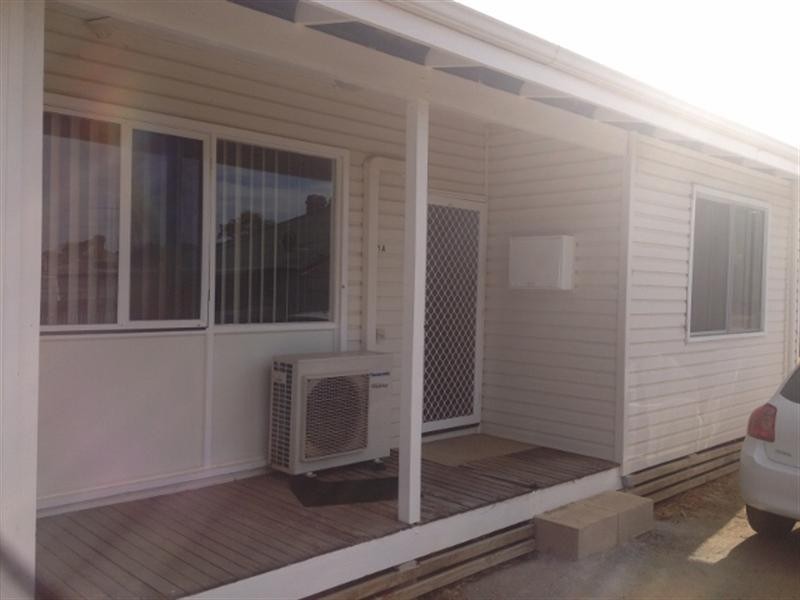 31A and 31B Barker Street, Katanning WA 6317