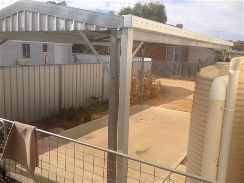 31A and 31B Barker Street, Katanning WA 6317