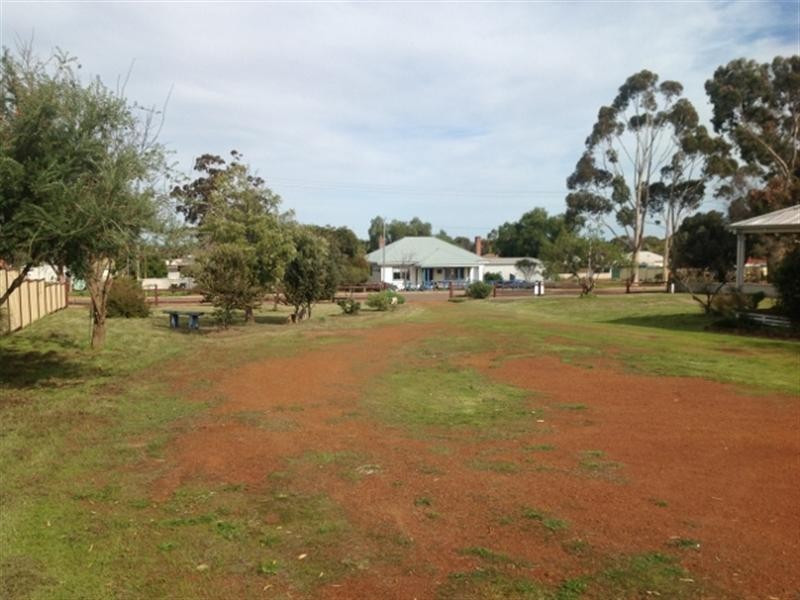 76-78 Taylor Street, Dumbleyung WA 6350