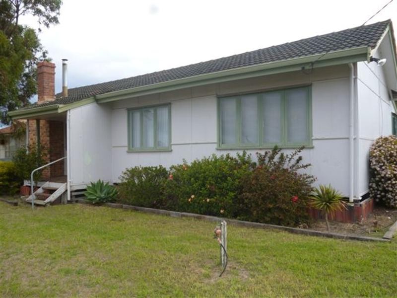 13 House Street, Gnowangerup WA 6335