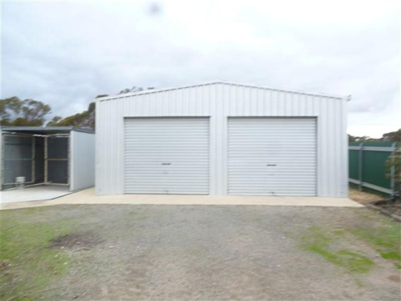 13 House Street, Gnowangerup WA 6335