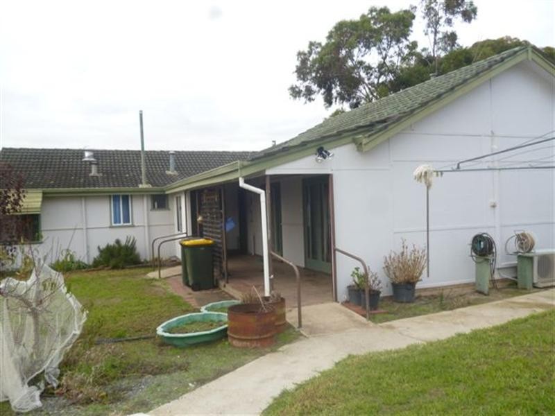 13 House Street, Gnowangerup WA 6335