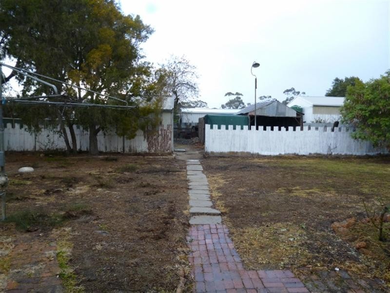 54 Daping Street, Katanning WA 6317