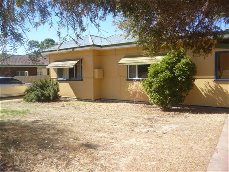 27 Conroy Street, Katanning WA 6317