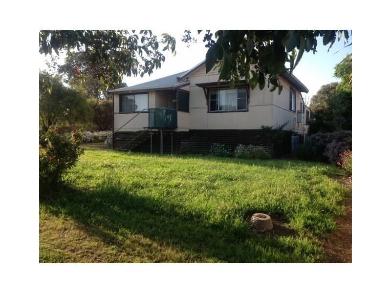 21 Newstead Road, Kojonup WA 6395