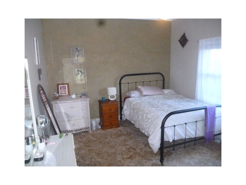 1 Janitor Street, Broomehill WA 6318